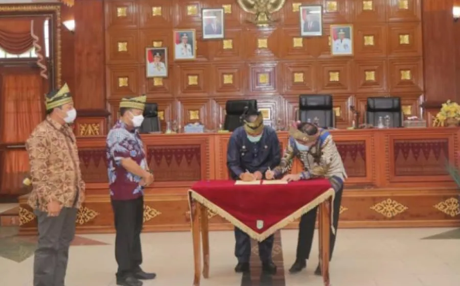 Penandatanganan MOU Pemkab dengan Lima BUMD di Kabupaten Siak
