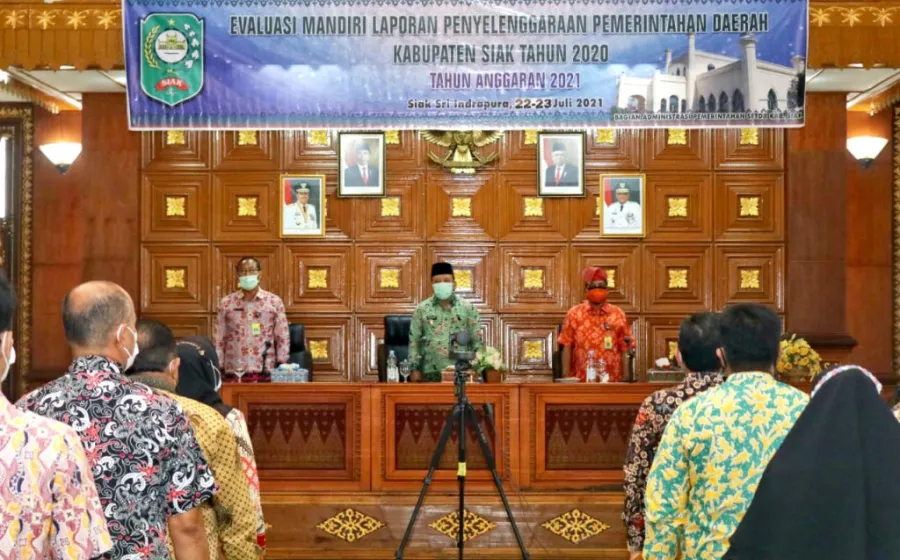 Wakil Bupati Siak Husni Merza Membuka Kegiatan Evaluasi Mandiri LPPD Kabupaten Siak Tahun 2020