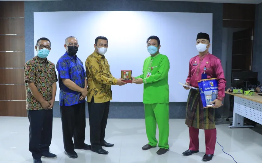 Diskominfotiksan Terima Kunjungan Kerja Pansus SPBE Tanah Datar