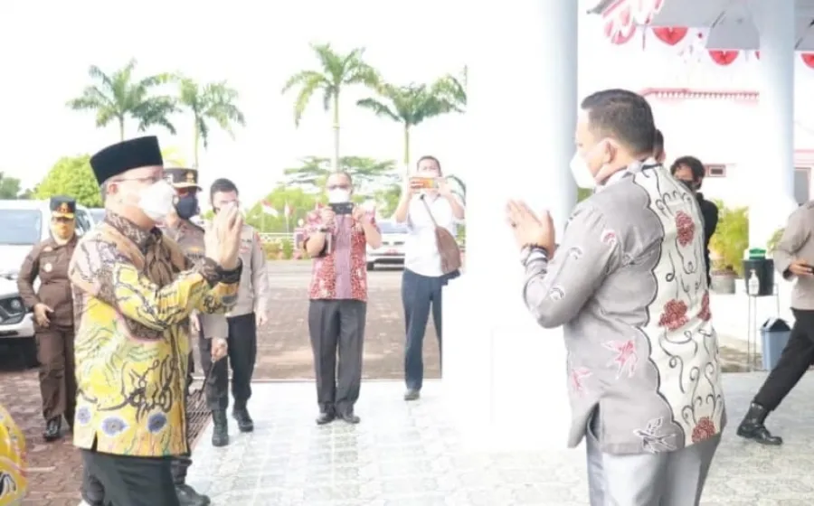 Bupati Seluma Sambut Kedatangan Gubenur Bengkulu dan Rombongan yang melaksanakan monitoring dan pengawasan PPKM