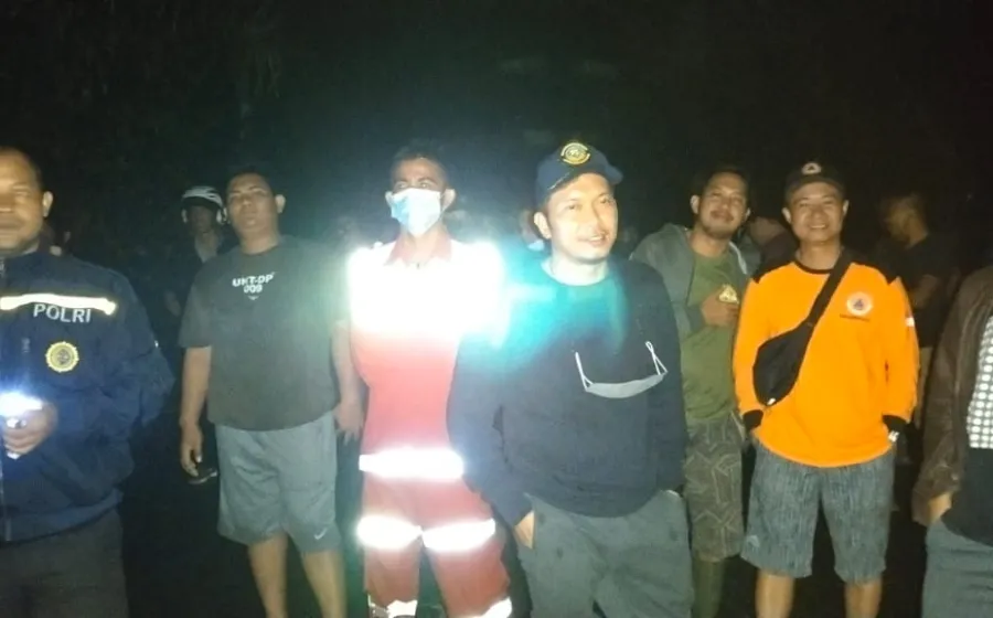  Ketua DPRD Seluma Tinjau Bencana di Lubuk Sandi